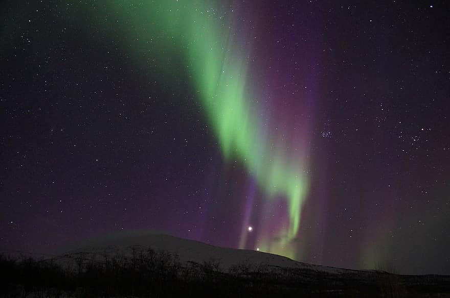 Infrastructuralizing outer space, un-earthing&nbsp;anthropology